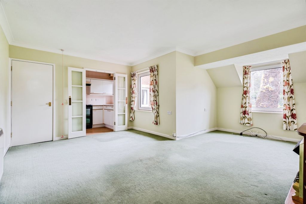 Property photo 2 of 18