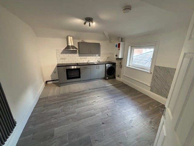 Property photo 2 of 10 1.Jpg