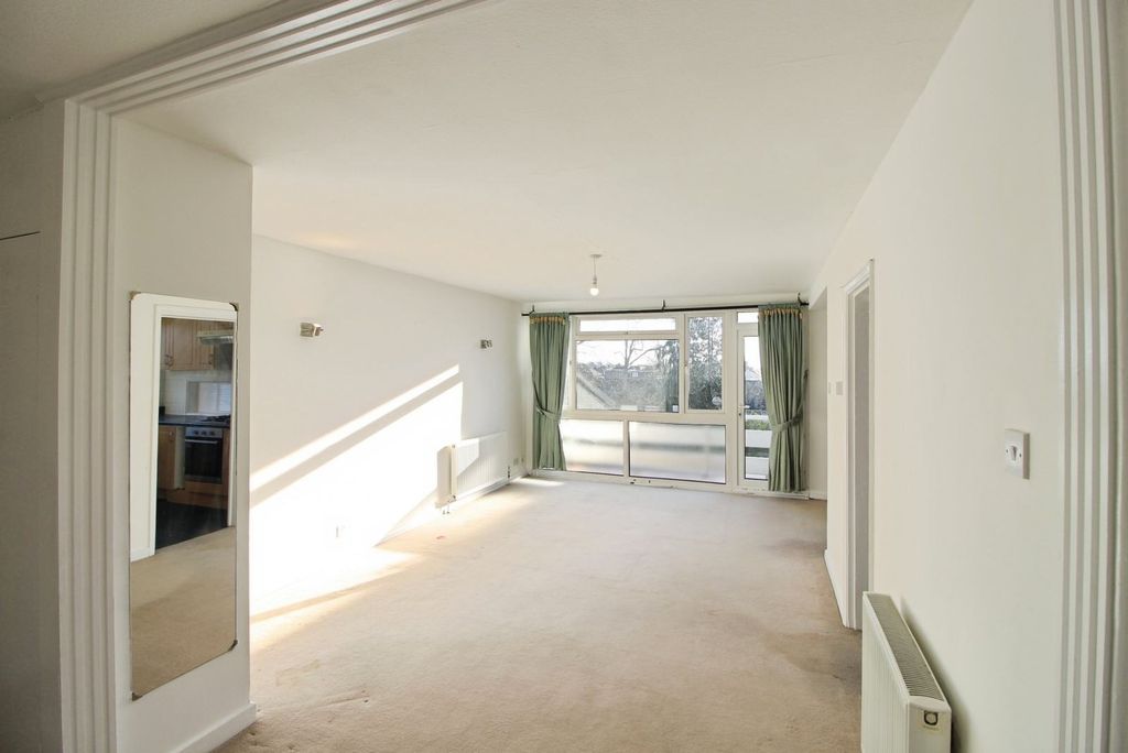 Property photo 2 of 26 Gallery