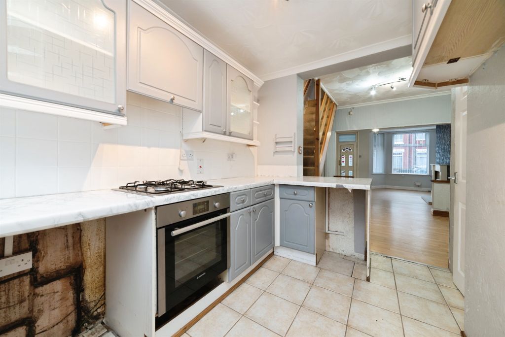 Property photo 2 of 17