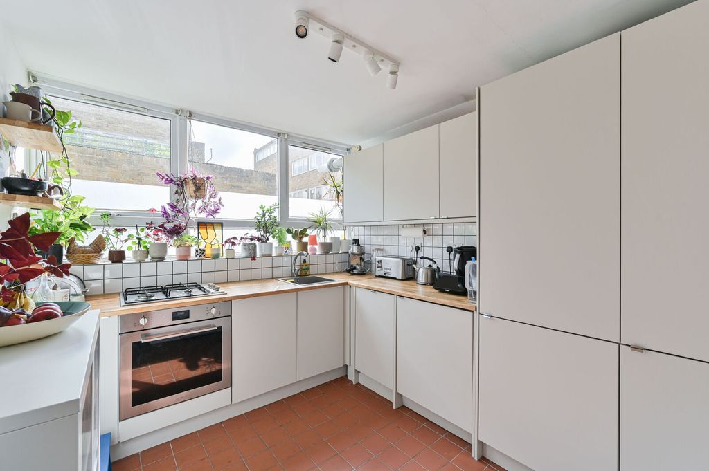 Property photo 1 of 53