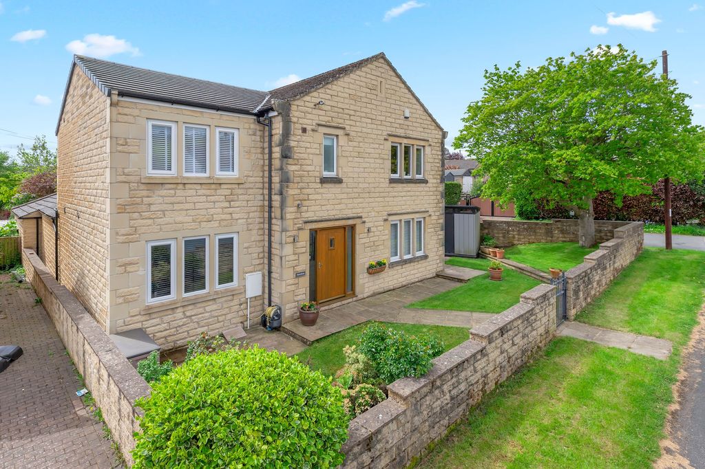 Property photo 1 of 33