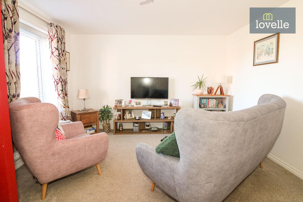 Property photo 2 of 19