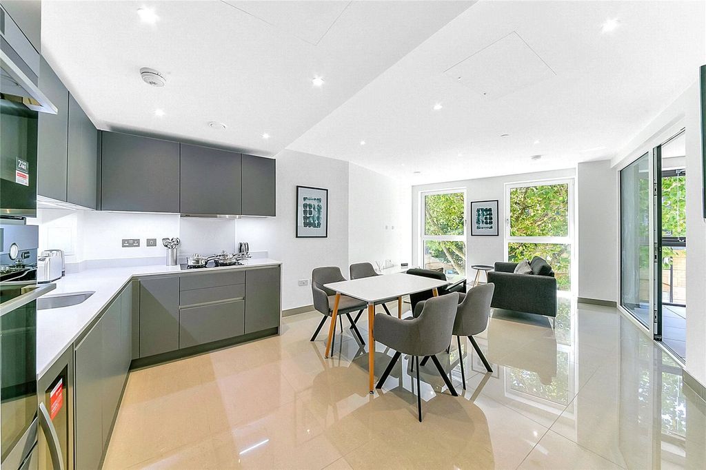 Property photo 1 of 9 Kitchen