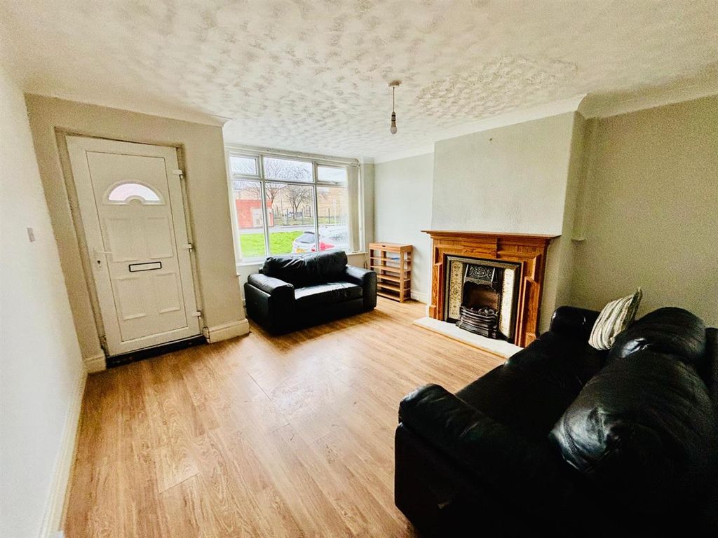 Property photo 2 of 9 Living Room: