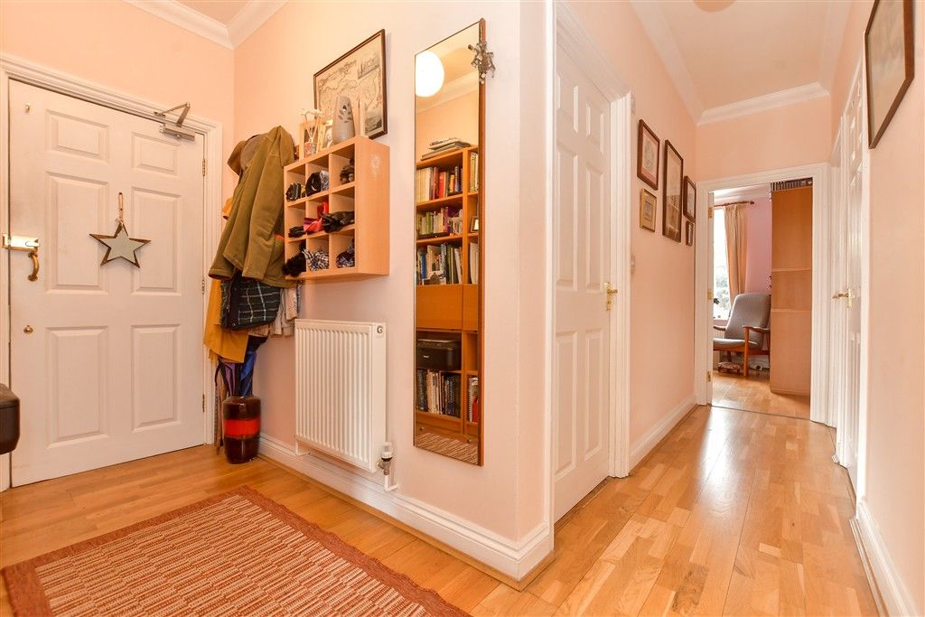 Property photo 3 of 13 Entrance Hall