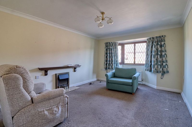 Property photo 3 of 7 Lounge