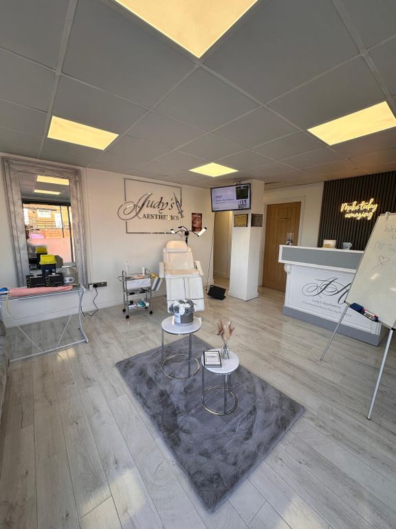 Property photo 2 of 6