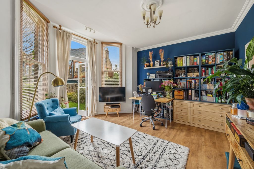 Property photo 1 of 17 Picture No. 06