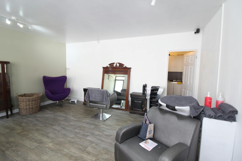 Property photo 2 of 3 Img_6105.Jpg