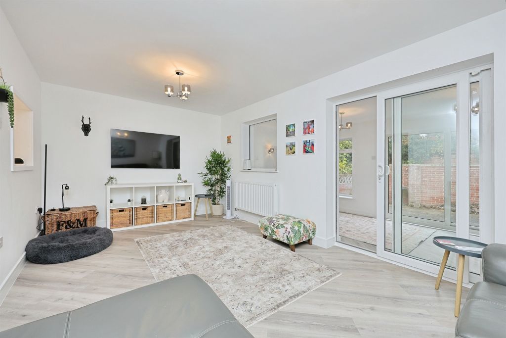 Property photo 2 of 18