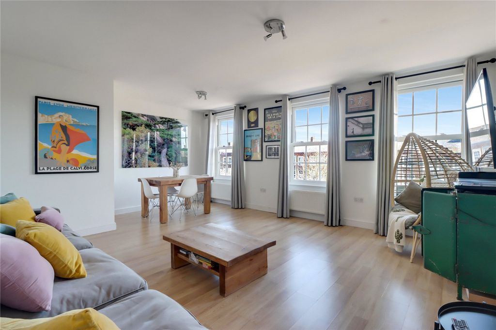 Property photo 2 of 9 Picture No. 09