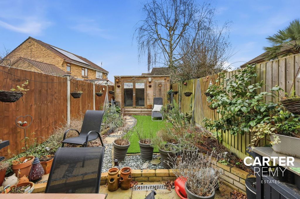 Property photo 3 of 21