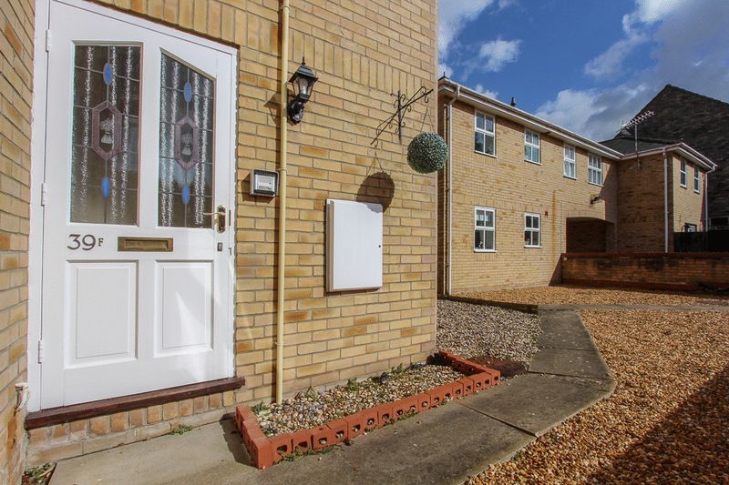 Property photo 1 of 16 Photo 15