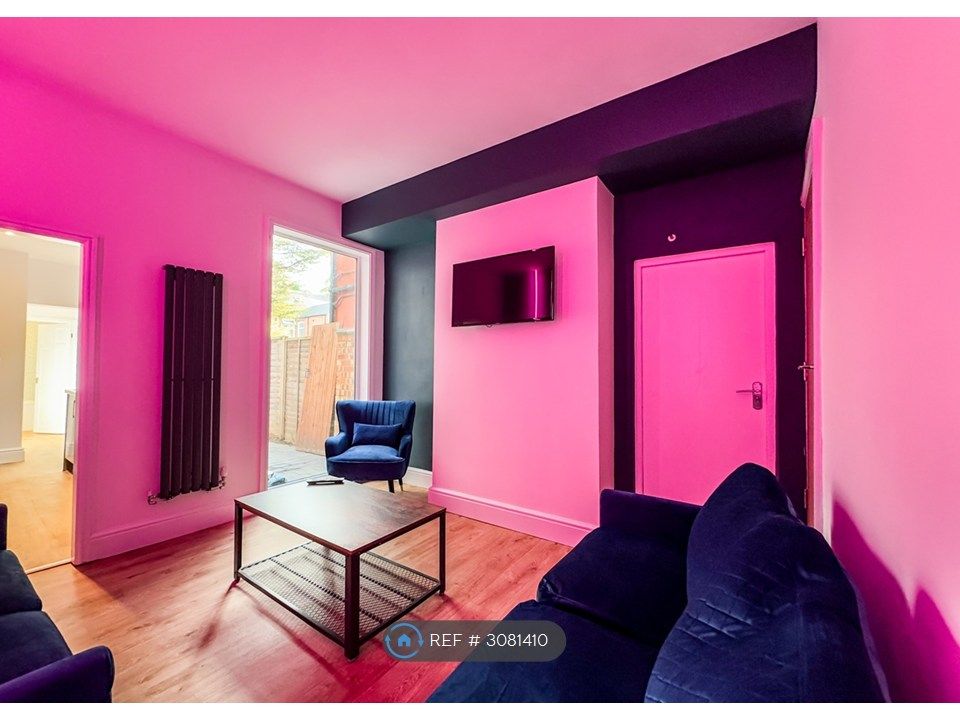 Property photo 3 of 22 Shared Living Space 3
