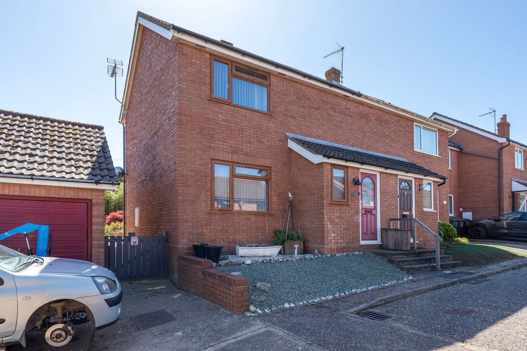 Property photo 1 of 20