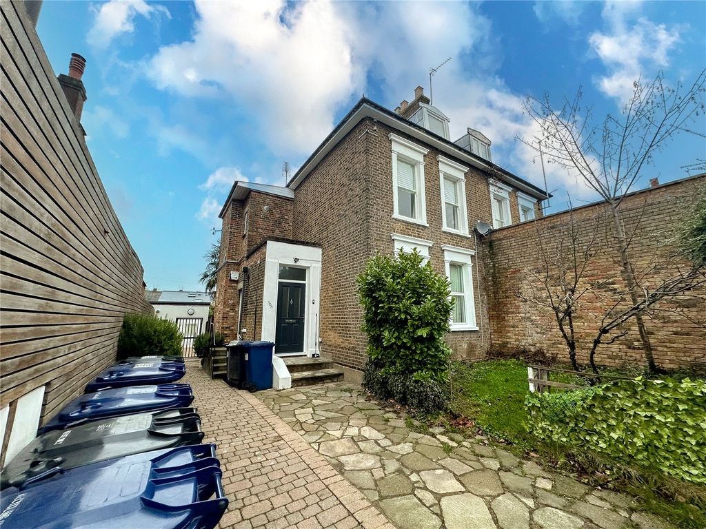 Property photo 1 of 10 Picture No. 13