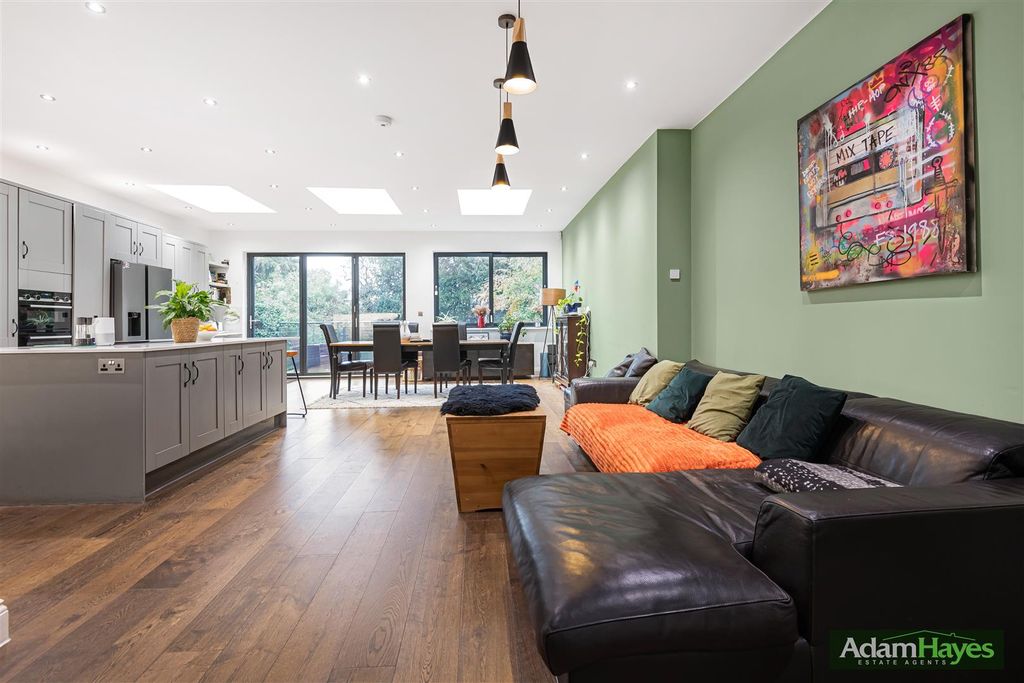 Property photo 2 of 37 5_72006_Watermarked.Jpg