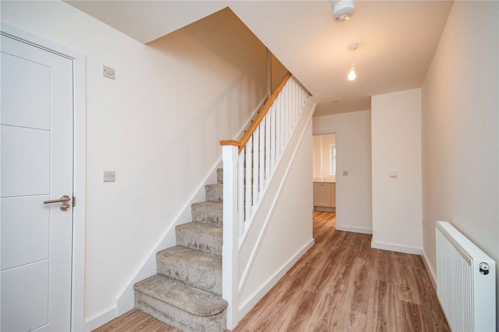 Property photo 3 of 9 Picture No. 14