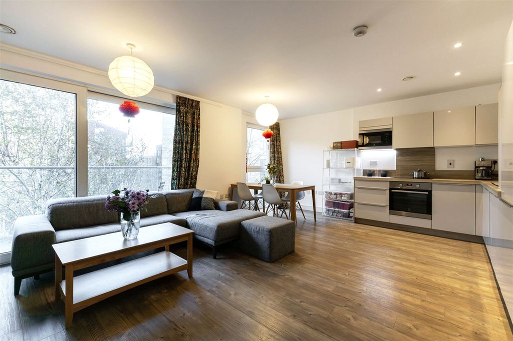 Property photo 2 of 20 Picture No. 08