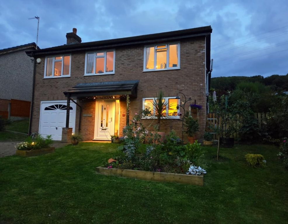 Property photo 2 of 24