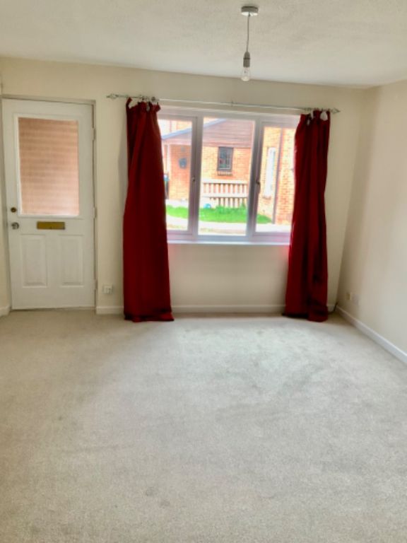 Property photo 3 of 11