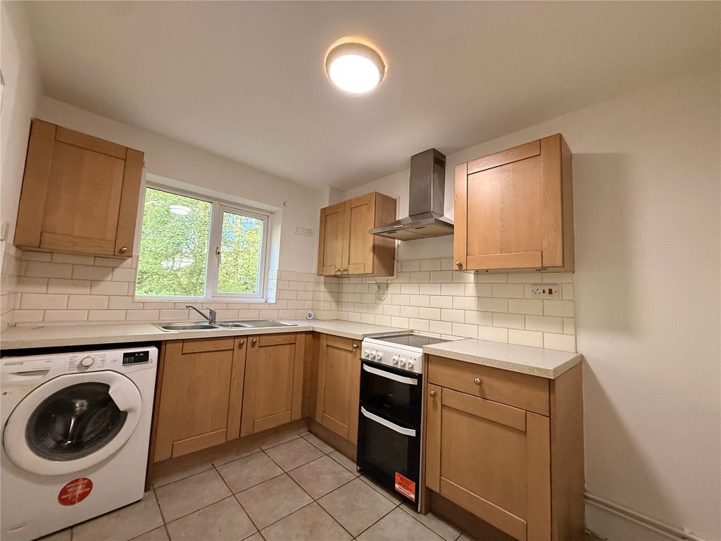 Property photo 3 of 8 Picture No. 02