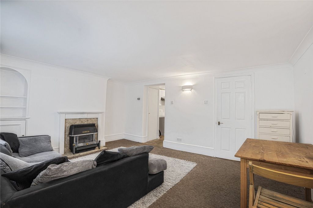 Property photo 2 of 21 Reception Room