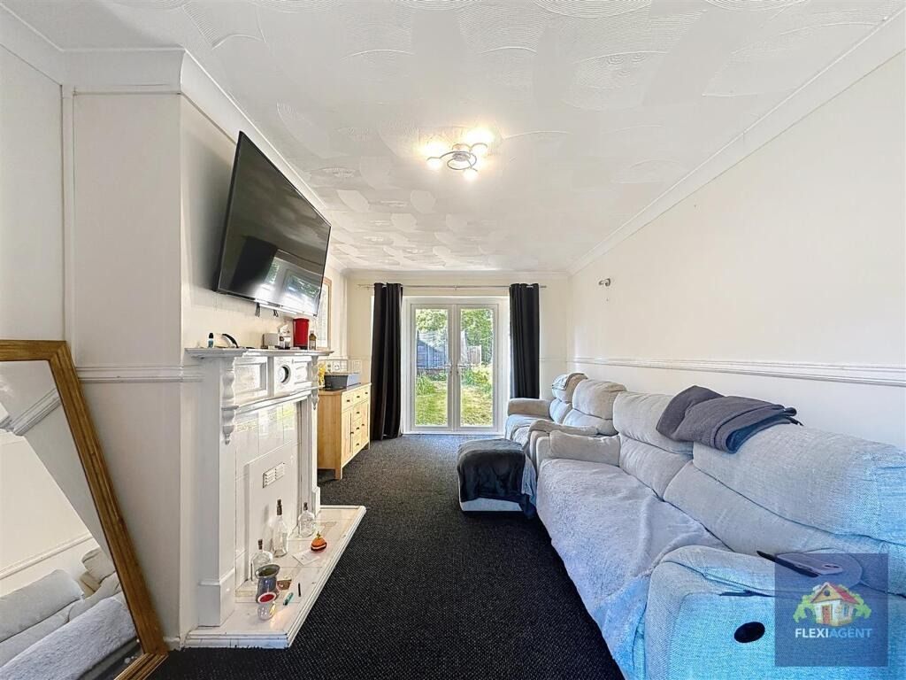 Property photo 2 of 20 4258243