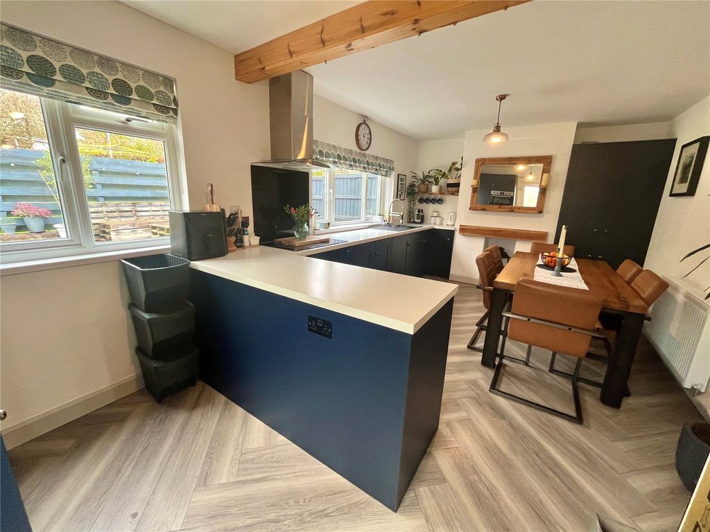 Property photo 2 of 26 Picture No. 24