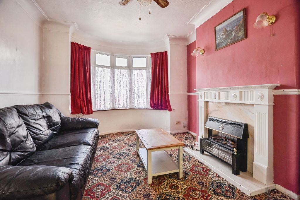 Property photo 3 of 14