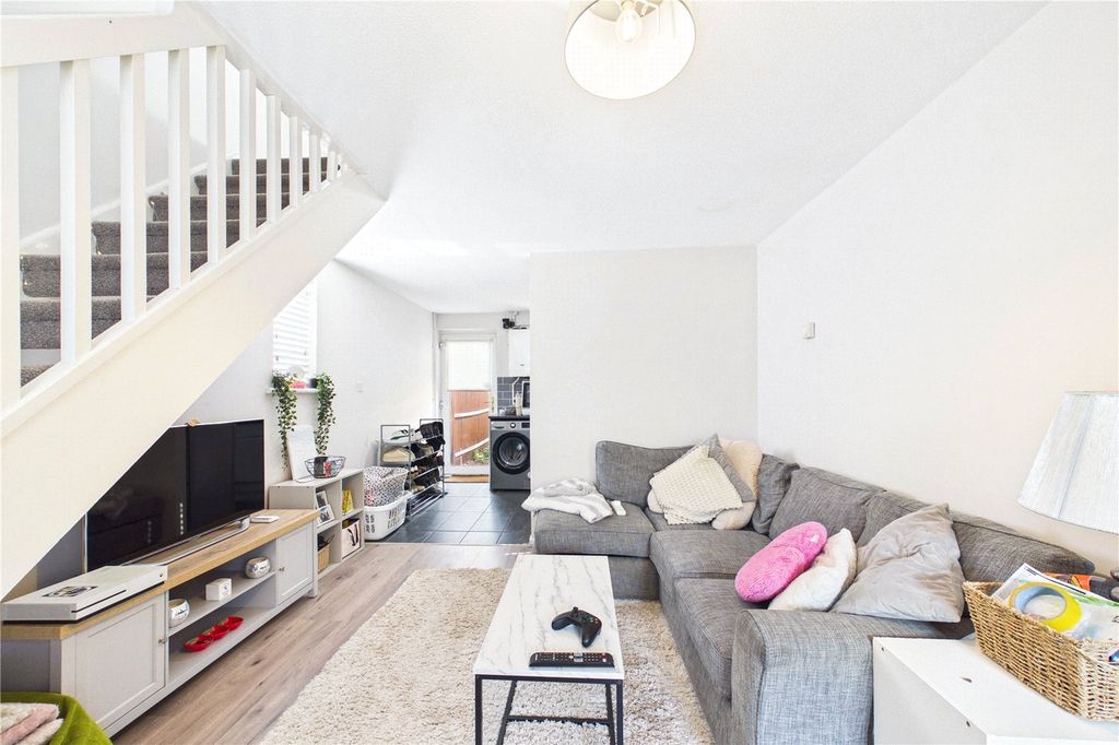 Property photo 3 of 11 Picture No. 02