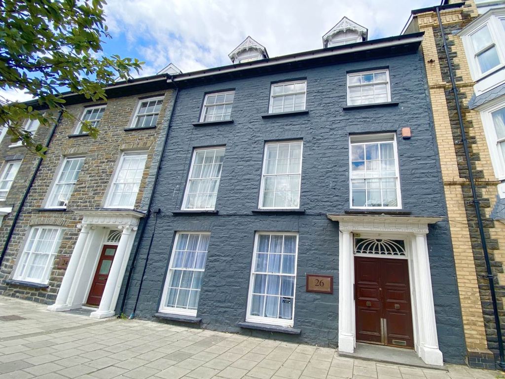 Property photo 1 of 9 Front