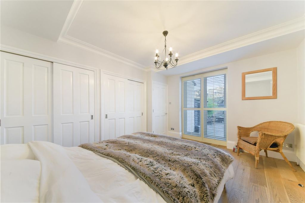 Property photo 3 of 13 Dorncliffe Road, 1-10.Jpg