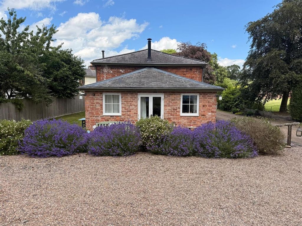 3 bed link detached house to rentWeston Lullingfields, Shrewsbury SY4