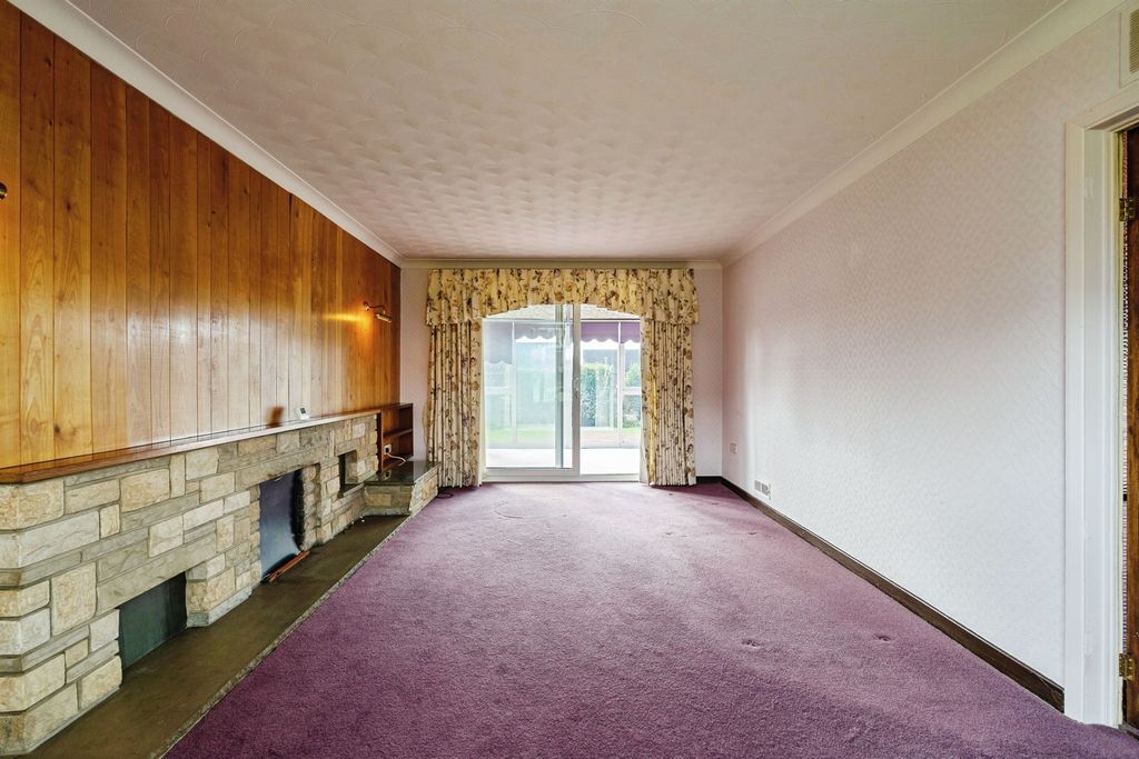 Property photo 3 of 18