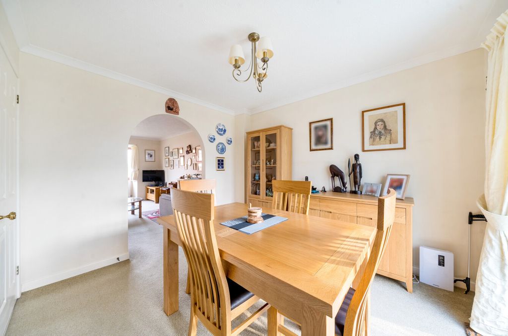 Property photo 3 of 14 Seddons Tiverton