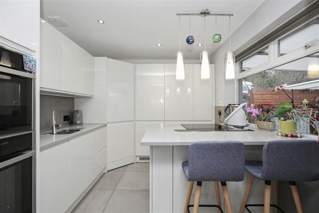 Property photo 2 of 19 Img_3503.Jpg