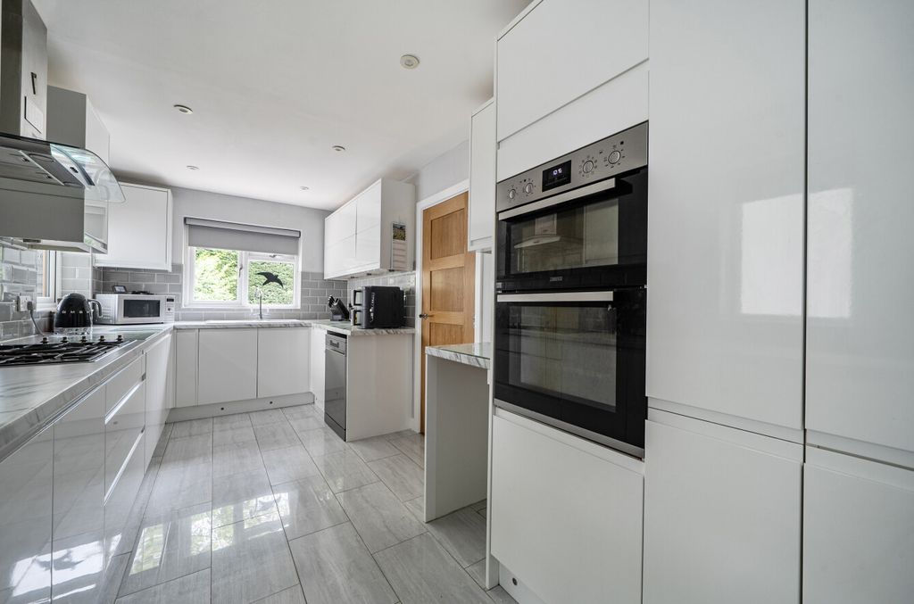 Property photo 3 of 20 1458401-5-6A04461...