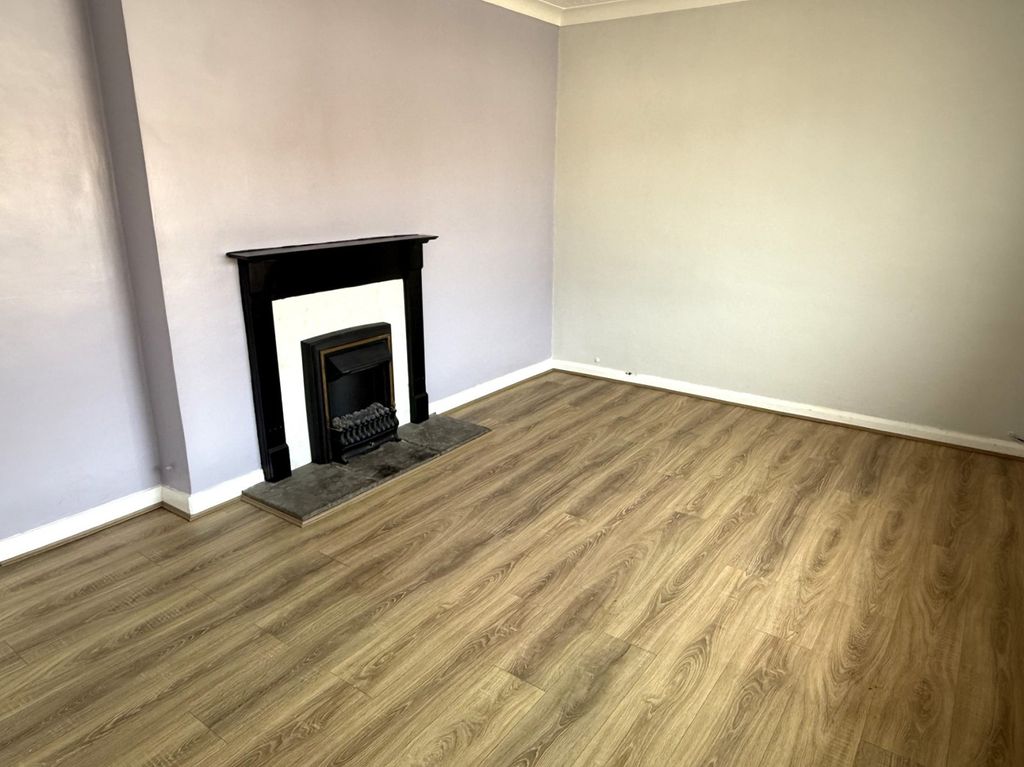 Property photo 2 of 9 Not Specified