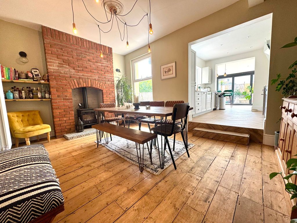 Property photo 2 of 31 Dining Room 1