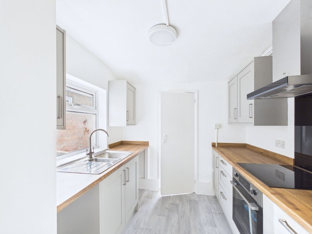 Property photo 2 of 10 Cam01338G0-Pr0154-Still004