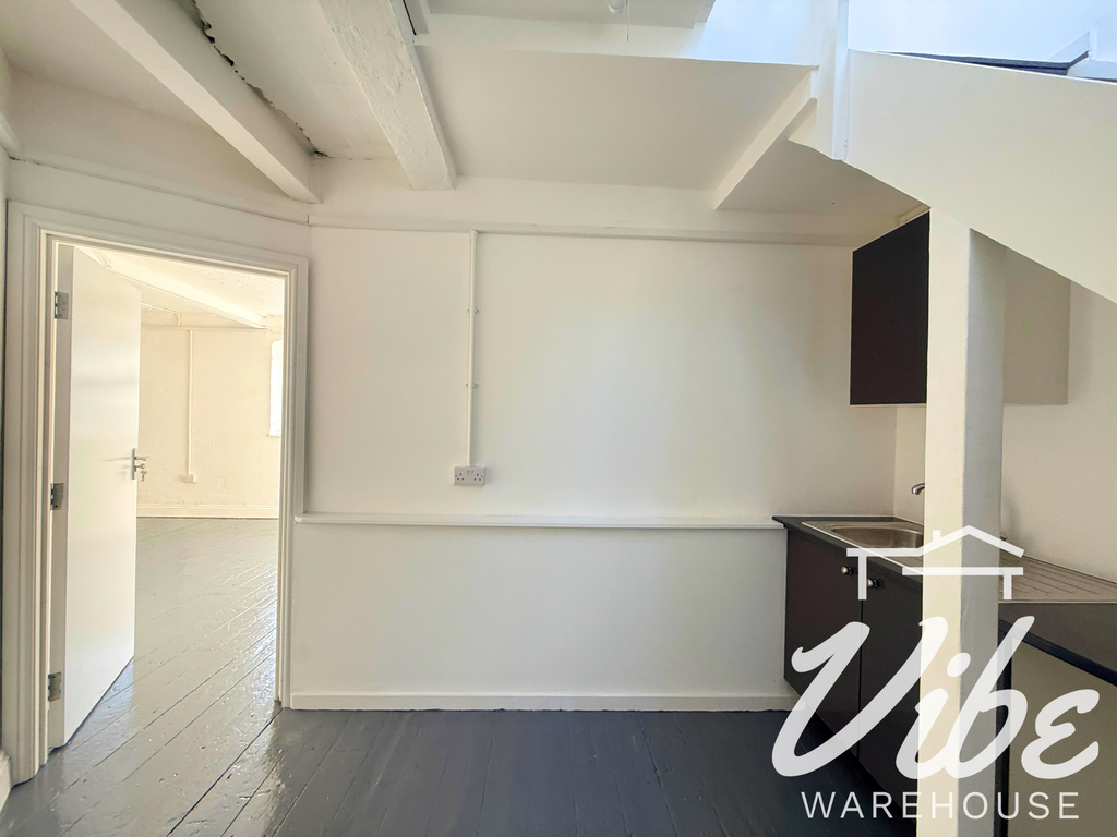 Property photo 1 of 2