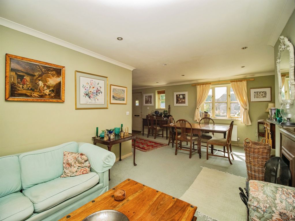 Property photo 2 of 22