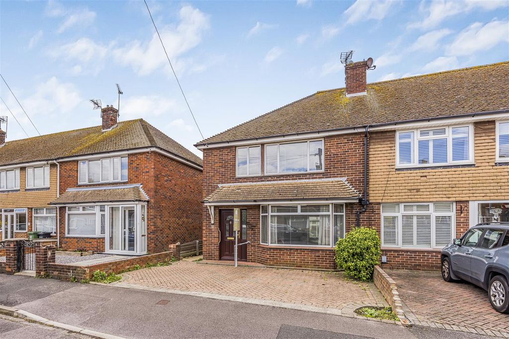 Property photo 1 of 23 93 Lower Drayton Lane, Farlington-Porticomarketing