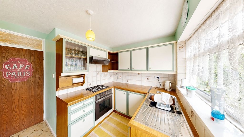 Property photo 3 of 12 Kitchen