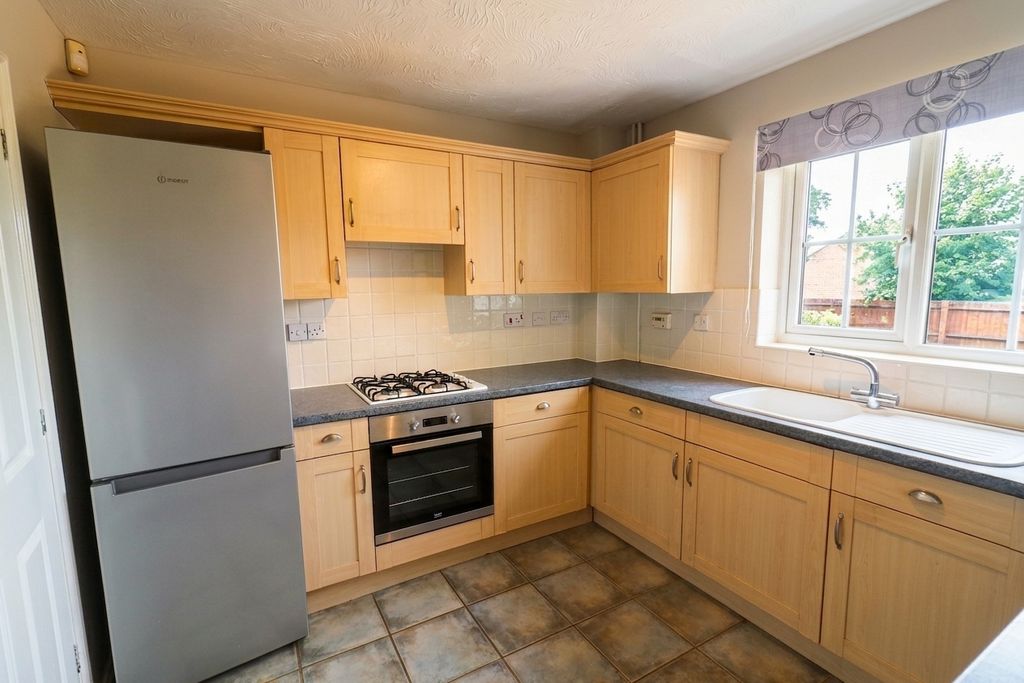 Property photo 2 of 12