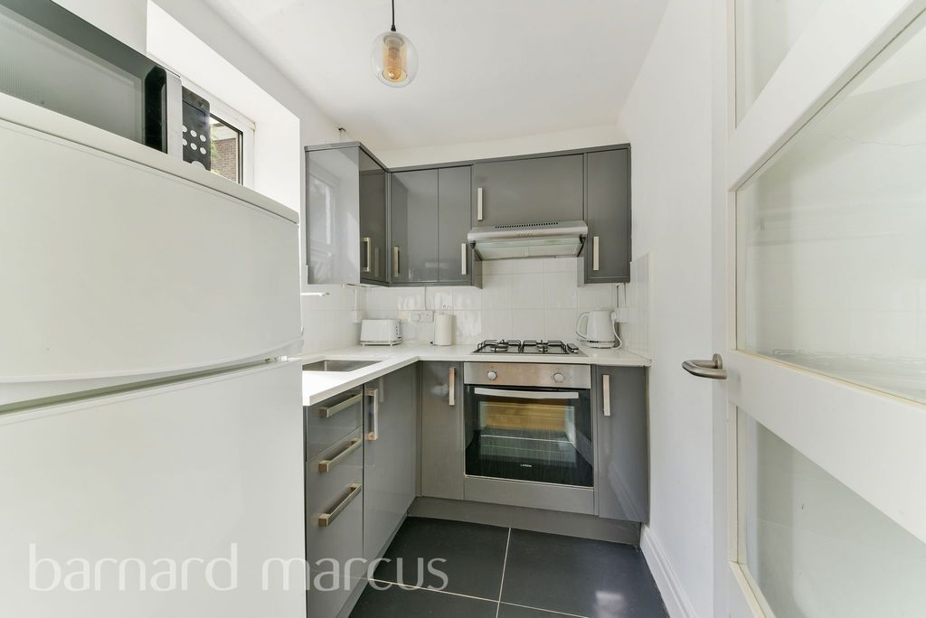 Property photo 3 of 12 Image