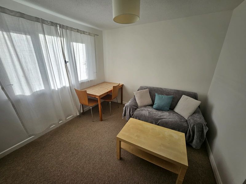 Property photo 2 of 7 Photo 7