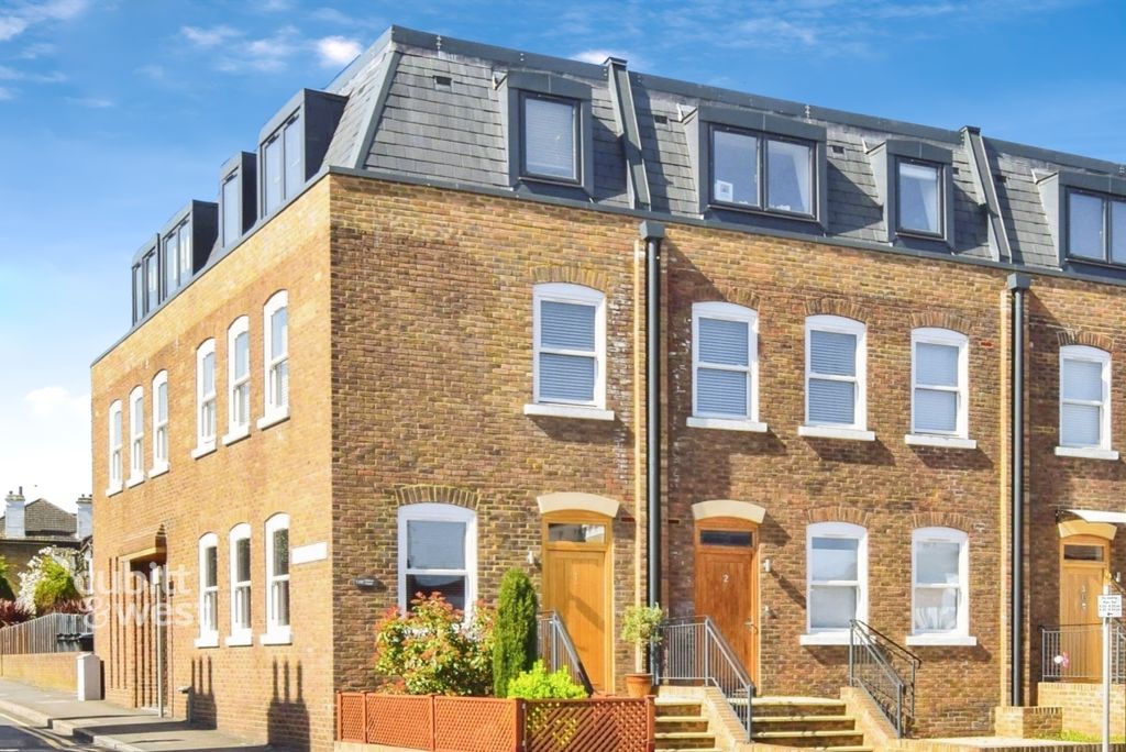 Property photo 1 of 6 09277d43-901Emo3V